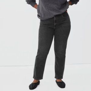 NWT Everlane Curvy Cheeky Straight Jean